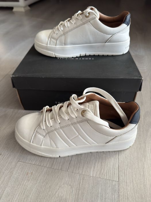 Сникърси Tommy Hilfiger - номер 37