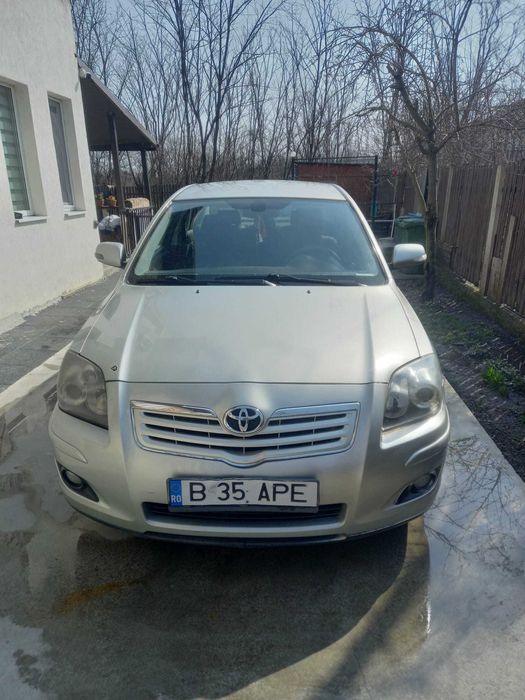 Toyota avensis 2