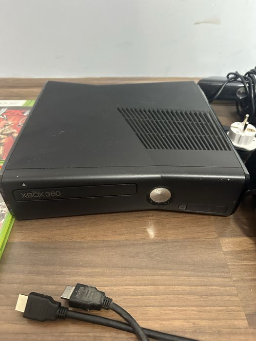Продавам Xbox 360 ЗАПАЗЕН!!!