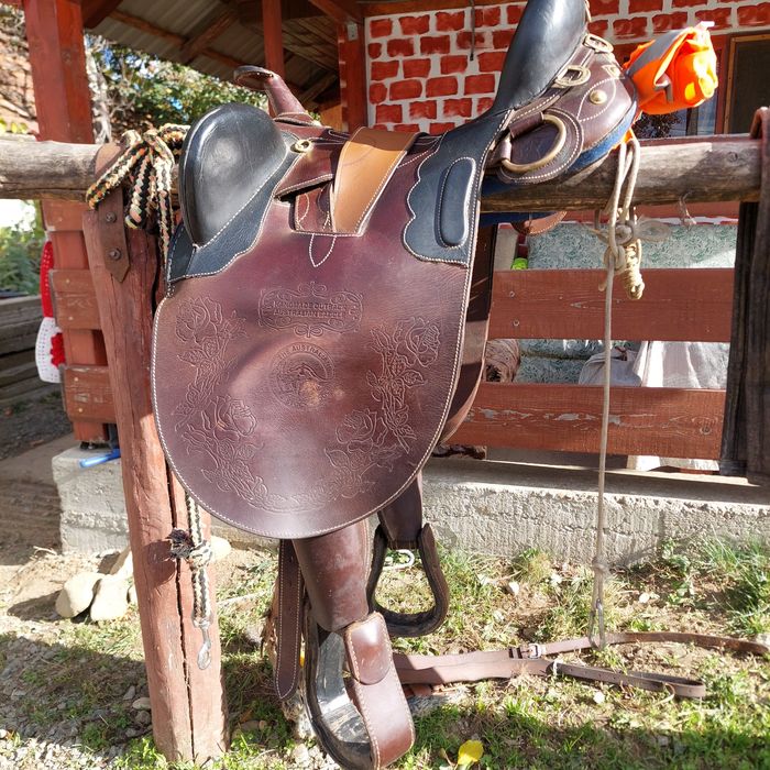 De vanzare sa Australina