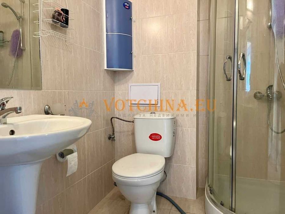 Продава се Двустаен апартамент в Варна, Център - 63 кв.м за 915 €/кв.м - Снимка #12