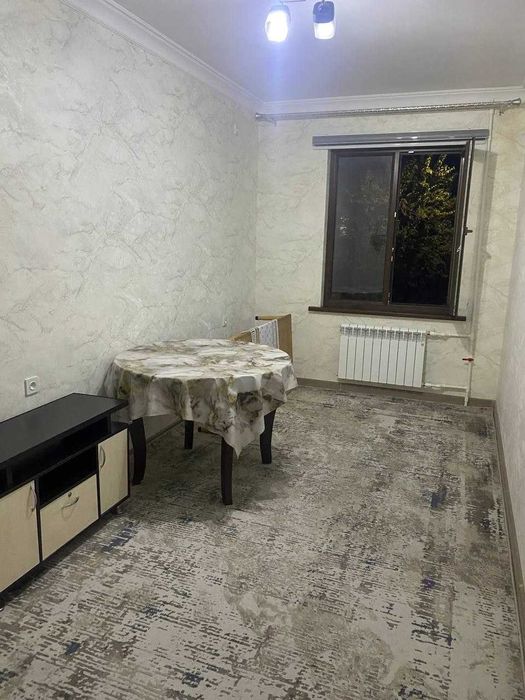 срочно продается 3 комнатная  на Мирабадском районе. Куйлюк массив-1