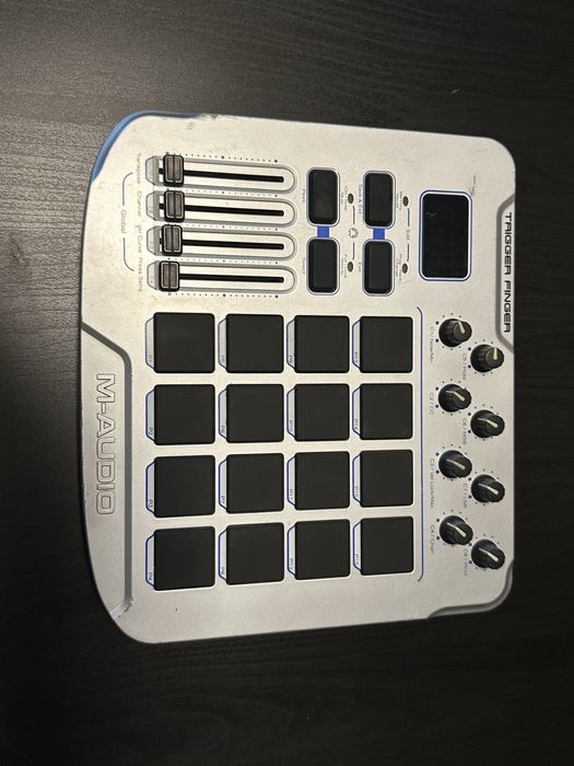 M Audio Trigger Finger Midi USB Pad Controller pt Tobe si sample-uri
