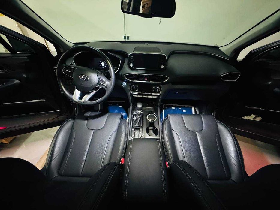 Продам Hyndai Santa Fe 2020 FULL 7 местный
