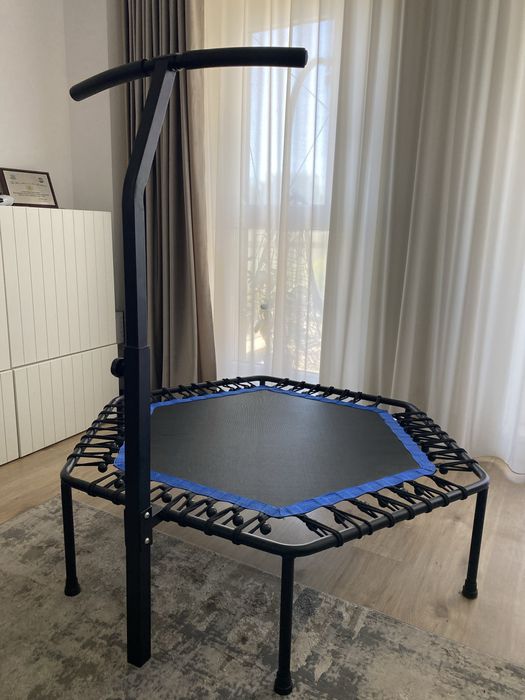 Trambulină Fitness Hexagonală  cu mâner reglabil – stare excelentă