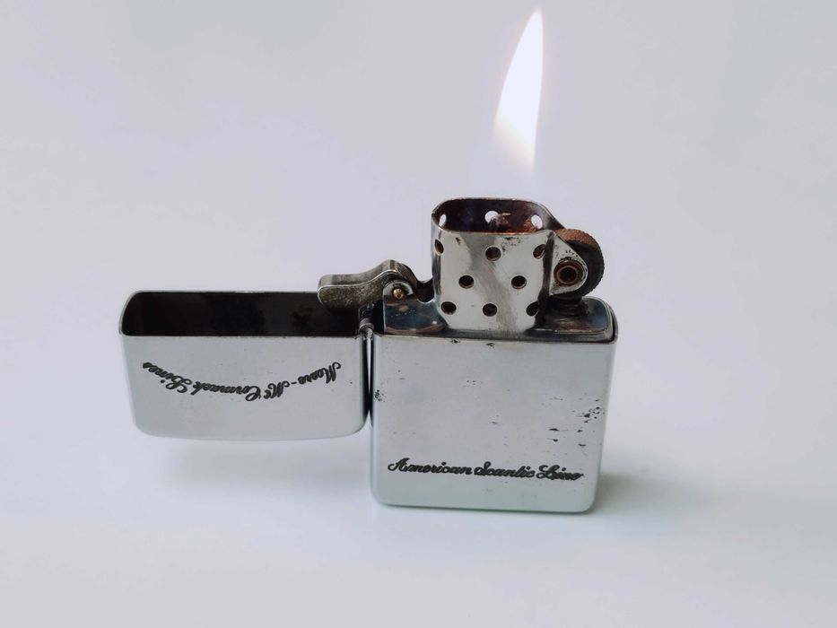 Veche Bricheta Zippo PAT. 2032895 Anul 1951