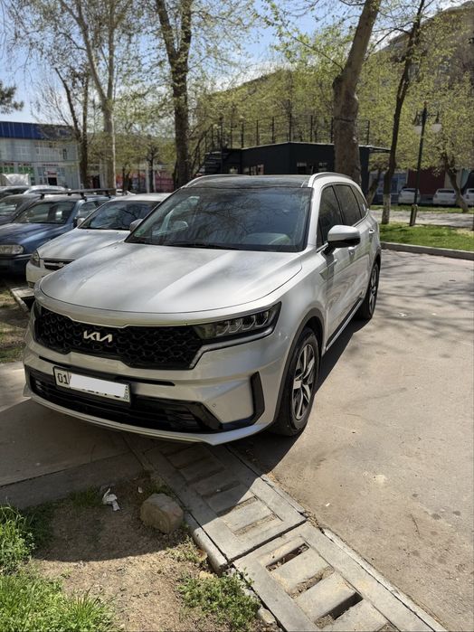 Kia Sorento 2.5 L kraska toza 100 % 7 mestalik