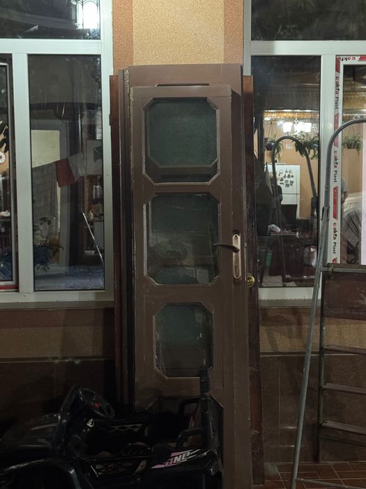 Оконные рамы и двери