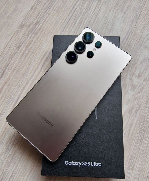 Продается Samsung s25 ultra