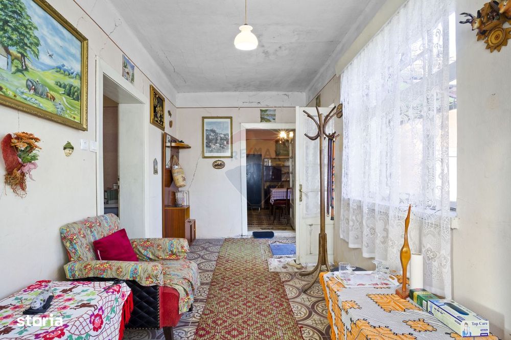 Casă de vanzare, pozitie excelenta, la intrare in Loc. Galsa