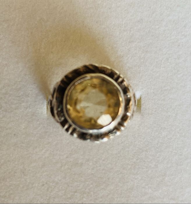 Inel din argint cu citrin in forma de floare