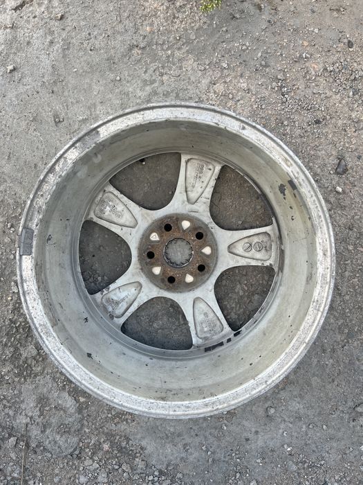 Диски Subaru r16 оригинал