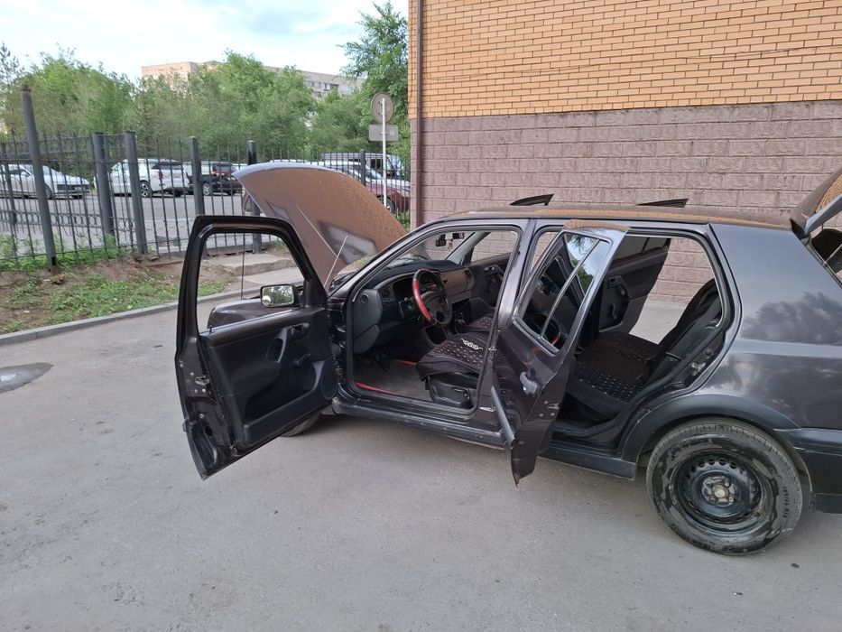 Продам Гольфа 3...