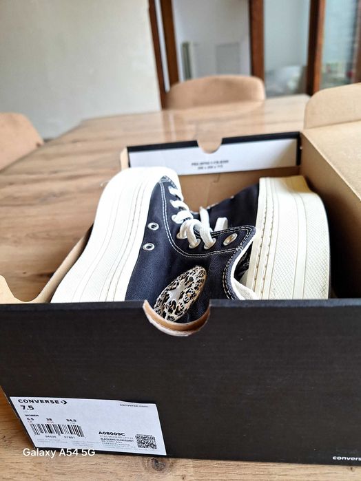 Tenisi Converse dama ,marimea 38, stare foarte bună