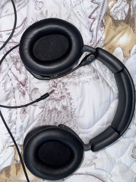 Срочно продам наушник HyperX Stinger 2