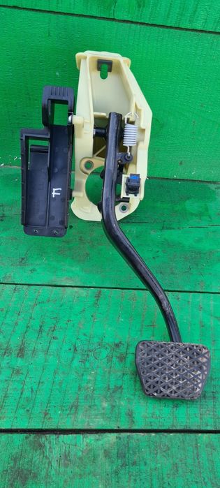 Pedala frana cutie automata europa bmw.f10 f11 f01 f02 f07