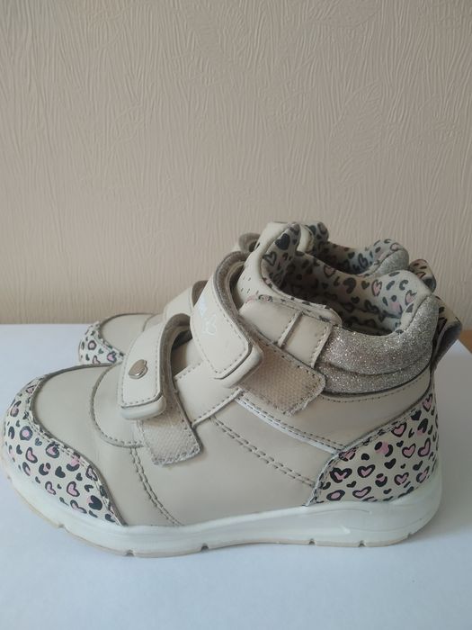 Ботинки на девочку демисезонные, р. 30.