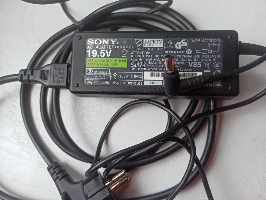 Зарядно за лаптоп Sony