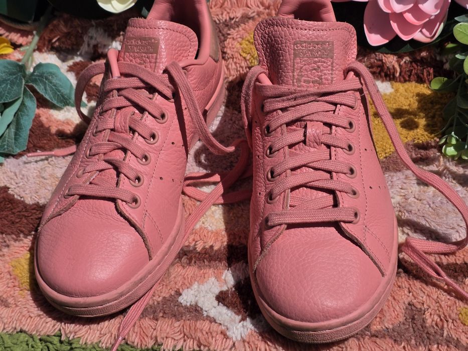 Adidas Sam Smith кецове от кожа в неоново розово