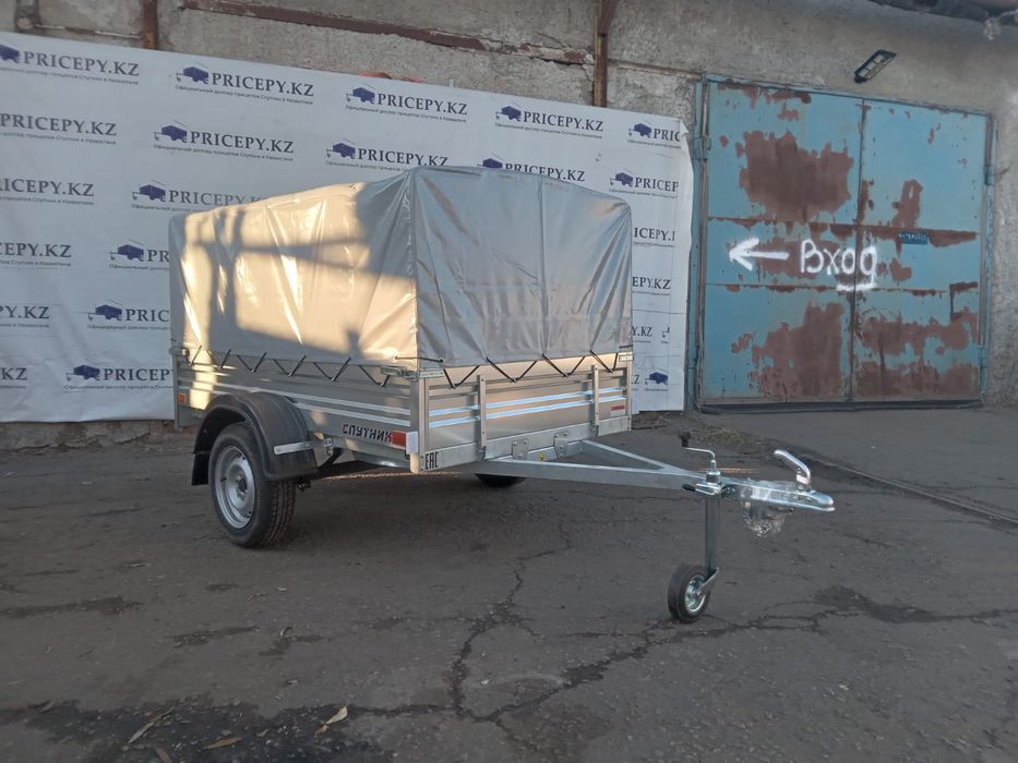 Прицеп легковой спутник
