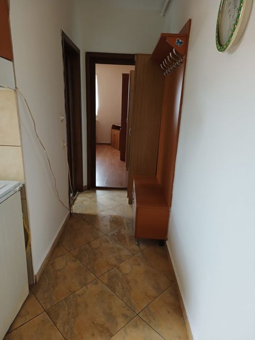 Inchiriez apartament cu 2 camere