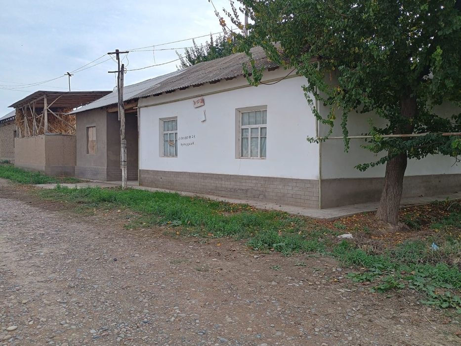 5 Хонали Ховли уй сотилади