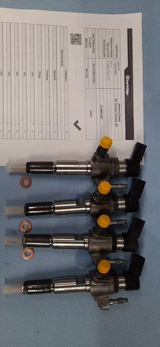 Vand injectoare reconditionate ford 1.6 continental