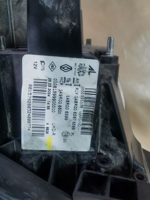 Far dreapta renault clio 5