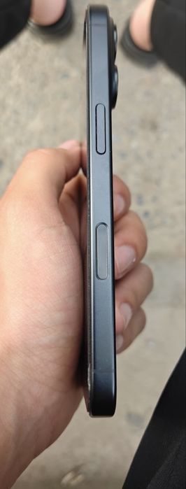 IPhone 16 . Коробка имеется