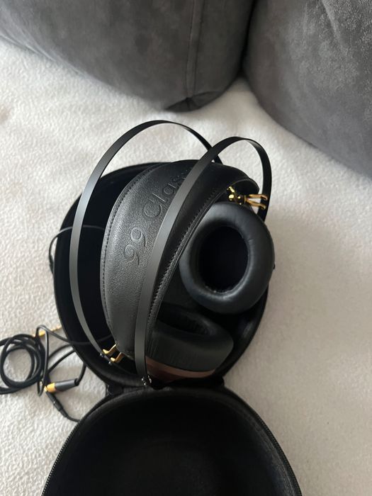 Căști meze audio