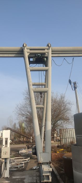 Козловой кран 5 т срочно продам в рабочем состоянии 100 м ресл