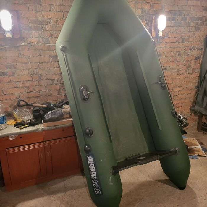 Лодка ПВХ с мотором