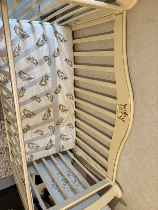 Детская кроватка