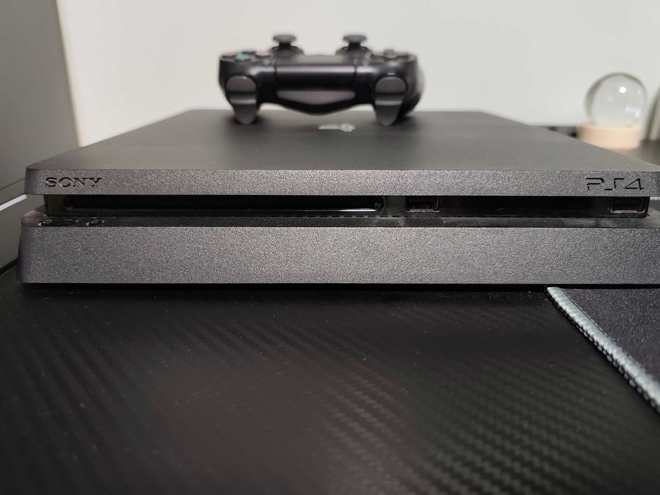 Sony PlayStation 4 -500 gb.