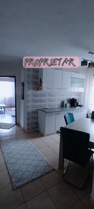 Vând apartament cu doua camere în zona Bucovinei.