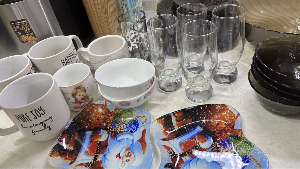 Продам комплект посуды