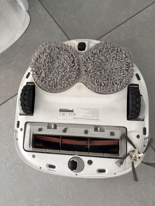 Робот пылесос моющий