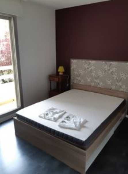 Дава се под наем Двустаен апартамент в Пловдив, Каменица 1 - 65 кв.м за 239.7 € - Снимка #2