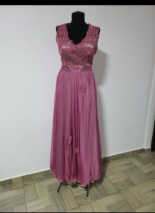 Rochie lunga din voal matase naturala si corset dantela;