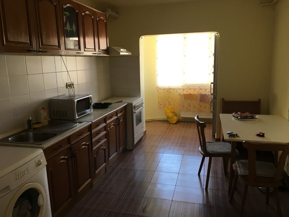 Inchiriez apartament 2 camere Alfa