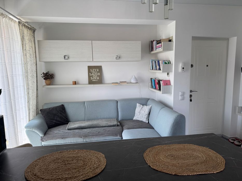 Inchiriez apartament