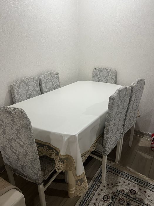 Продам стол со стульями