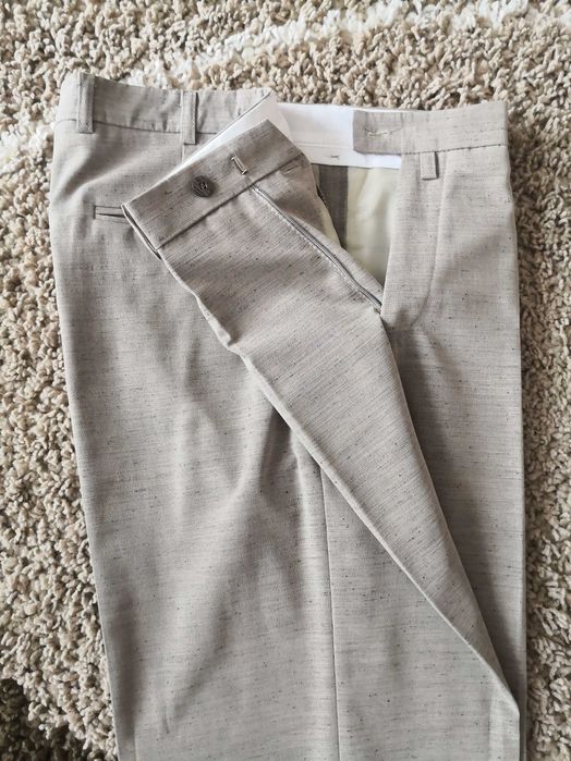 Нов мъжки костюм