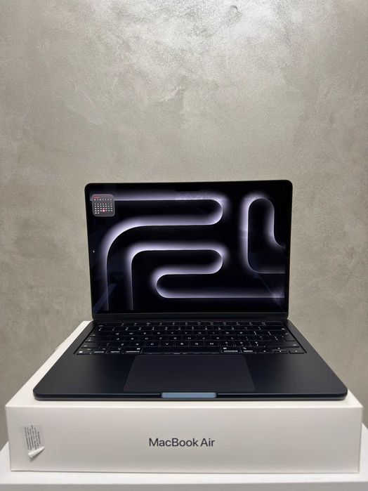 Apple MacBook Air 13” M3 / 8GB RAM / 256GB SSD / Midnight — миниатюра 2