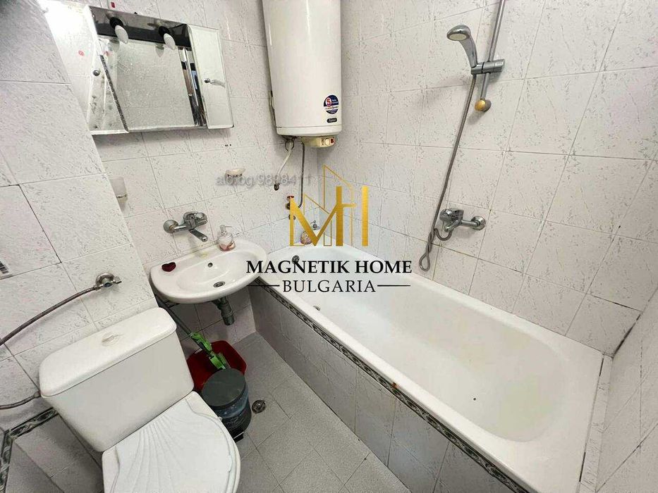 Дава се под наем Двустаен апартамент в Бургас, Център - 70 кв.м за 433.5 € - Снимка #4