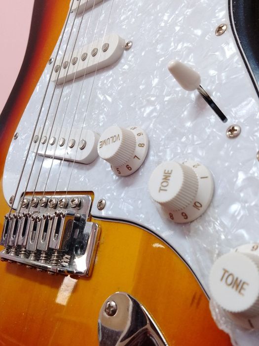 "Электрогитара".