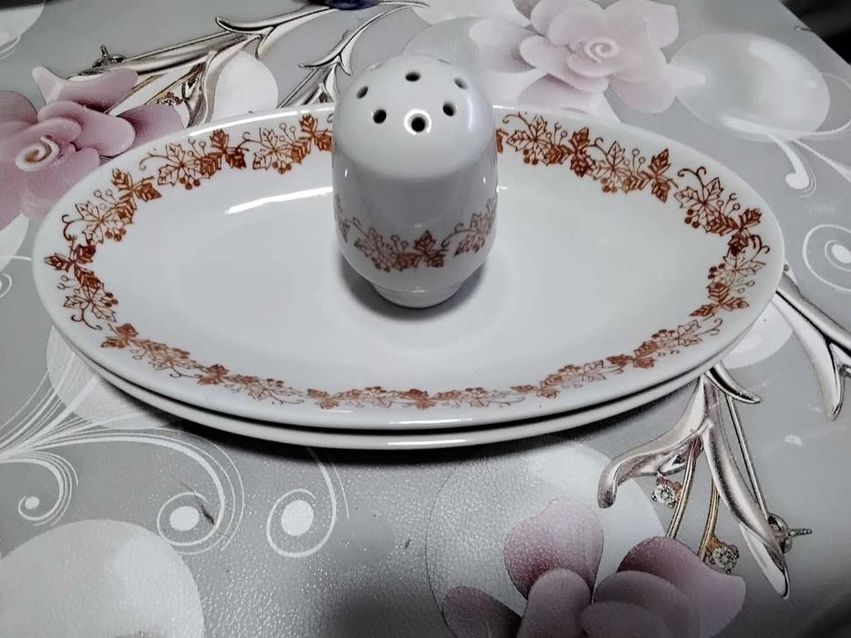 Посуда, ассортимент, в отличном состоянии