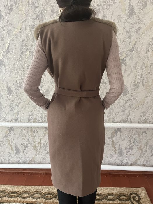 Меховая безрукавка