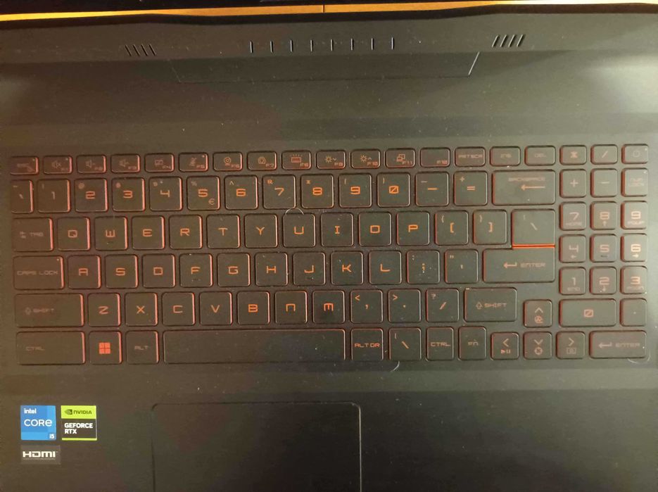 Геймърски лаптоп MSI Katana GF76 17.3" (i5 / RTX 3050 / 8GB / 512GB)