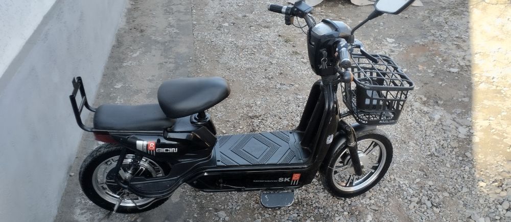 Электроскутер 16размер